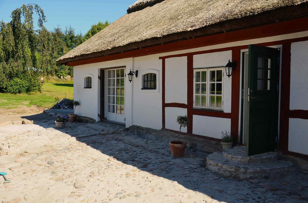 Kastanjegarden Pa Stenshuvud Чивік Номер фото